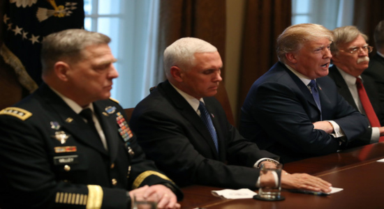 Trump, Bolton y Mike Pence