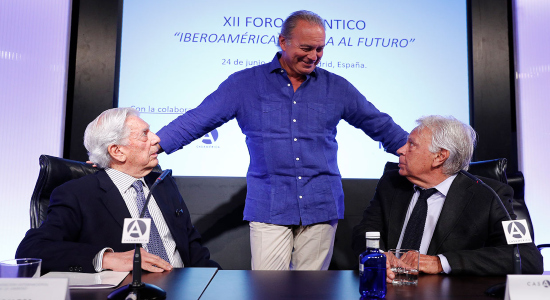 Mario Vargas Llosa, Felipe González y Bertín Osborne