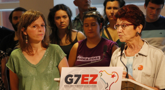 Representantes de la plataforma durante la presentación de la contra-cumbre