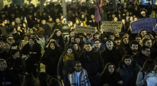 Iruñean arratsaldean egin duten manifestazioa