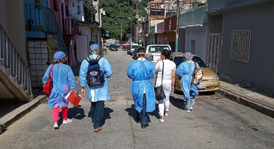 Médicos cubanos en calles de Caracas