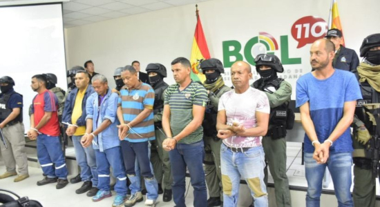 El ministro de Gobierno de facto en Bolivia, Arturo Murillo, acusó a nueve venezolanos de sedición