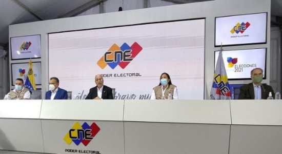El presidente del CNE, Pedro Calzadilla, informó que hubo una participación del 41.80 por ciento de la población convocada. | Foto: Twitter: @cneesvzla