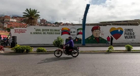 Soleimani Chavez Mural