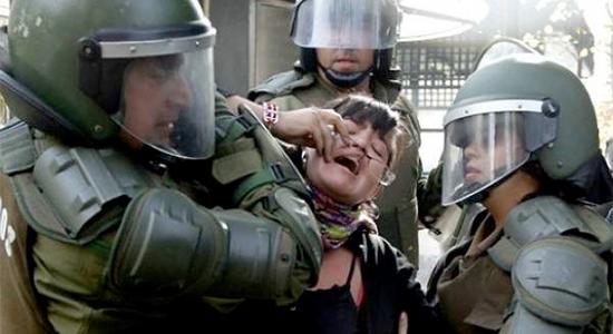 Carabineros en acción